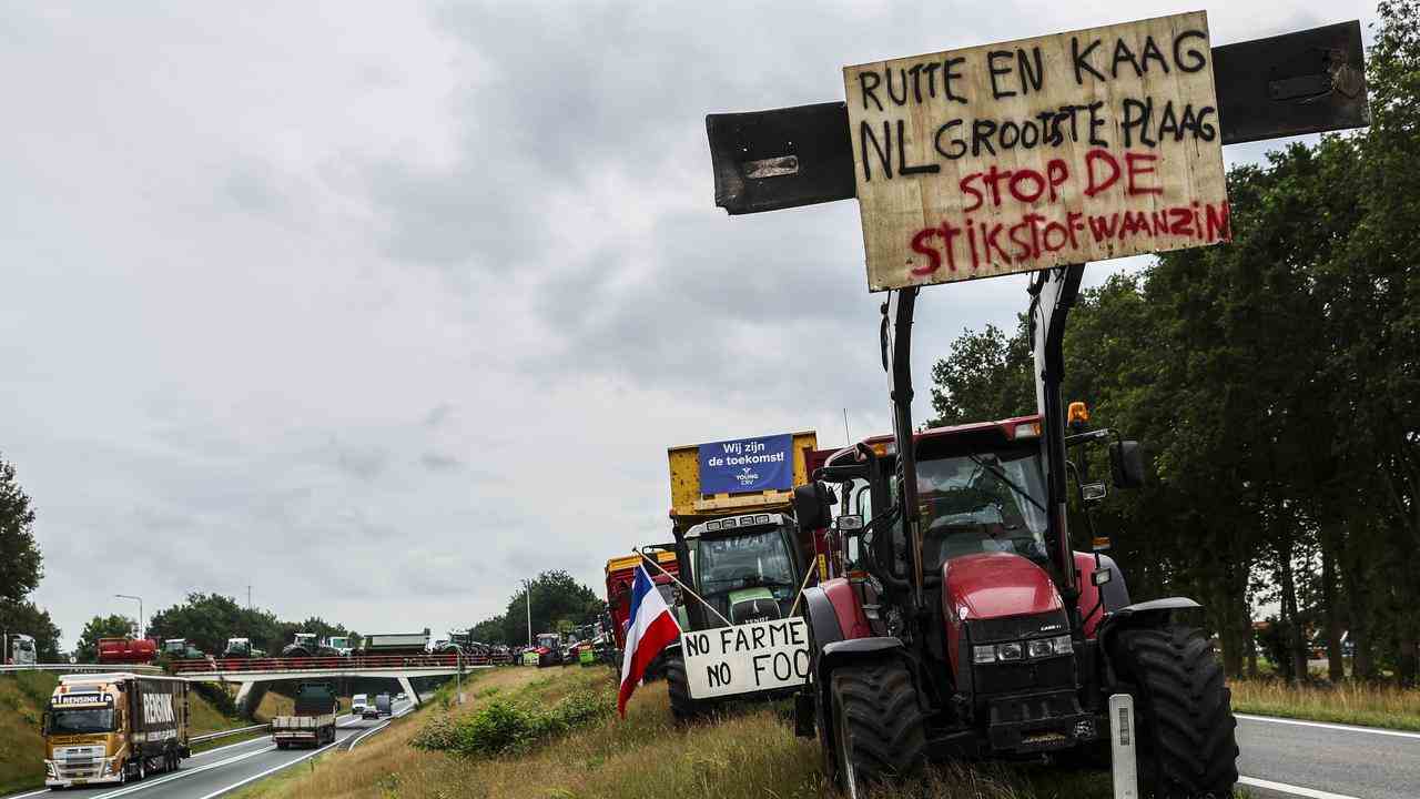 Bauern protestierten bis spaet in die Nacht Aktionen am Dienstag