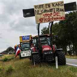 Bauernaktivist verursacht Verkehrsstau auf A12 bei Ede Fahrbahn wieder frei