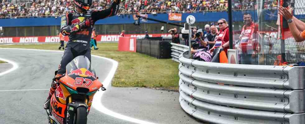Bendsneyder schliesst starkes Moto2 Rennen in Assen mit Platz fuenf ab