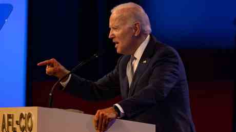 Biden bestreitet wuetend ruecksichtslos Geld auszugeben — World