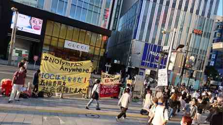 Demonstranten wehren sich gegen die Bewerbung Japans um die Olympischen