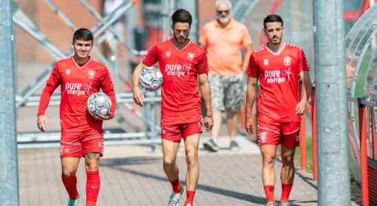 Der FC Twente startet als erster Klub der Eredivisie mit