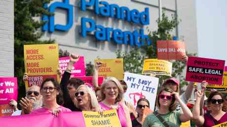 Erster US Bundesstaat setzt Urteil des Obersten Gerichtshofs zur Abtreibung um