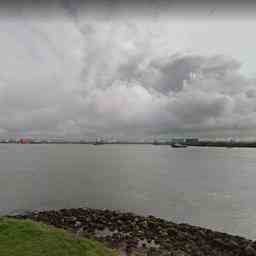 Flugzeug mit zwei Personen stuerzte in Calandkanaal Rotterdam JETZT