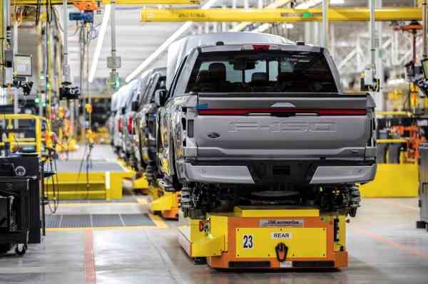 Ford will Elektrofahrzeuge nur online und zu einem festgelegten Preis