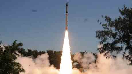 Indien testet atomwaffenfaehige Rakete — World