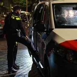 Massiver Polizeieinsatz in Verdachtslage Zwei Personen aus Den Haag Haus
