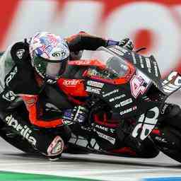 MotoGP Fahrer Aleix Espargaro Schnellster im letzten Training fuer TT Assen