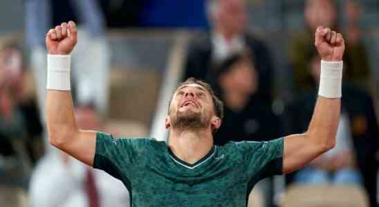 Rekordhalter Nadal ist mit dem Sieg ueber Ruud der
