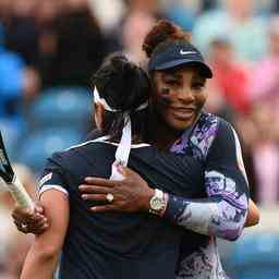 Serena Williams kroent lang erwartete Rueckkehr mit Doppelsieg in Eastbourne