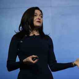 Sheryl Sandberg tritt als Top Frau bei der Facebook Muttergesellschaft Meta