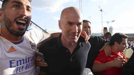 Zidane brueskiert franzoesische Giganten – Berichte — Sport