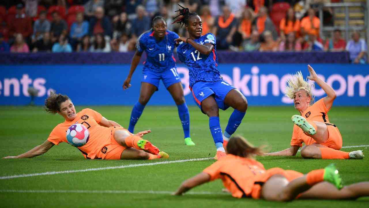 Die Niederlande lagen in der ersten Halbzeit hinter Frankreich.