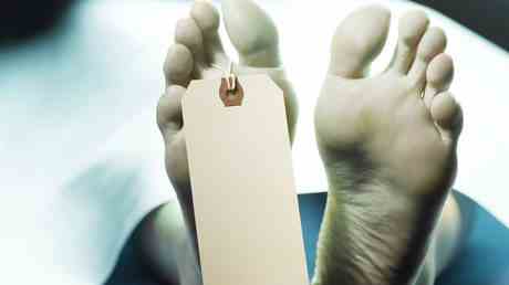 Besitzer eines Bestattungsunternehmens in den USA bekennt sich schuldig Koerperteile