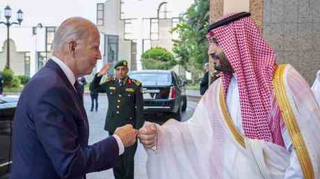 Biden behauptet er habe den saudischen Fuehrer wegen Mordes an