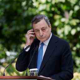 Der italienische Praesident lehnt den Ruecktritt von Ministerpraesident Draghi wegen
