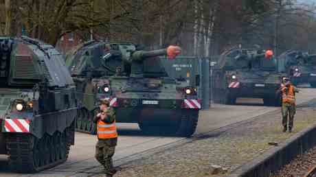 Deutschland genehmigt 17 Milliarden Dollar Waffengeschaeft fuer Kiew – Medien – World