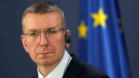 EU sollte allen Russen die Einreise verbieten – lettischer Aussenminister