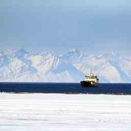 Hollaendische Landexpedition auf Spitzbergen zur Klimaforschung JETZT