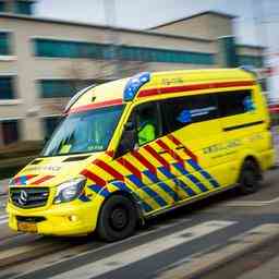 Junge auf Roller bei Unfall in Renkum schwer verletzt Beamte