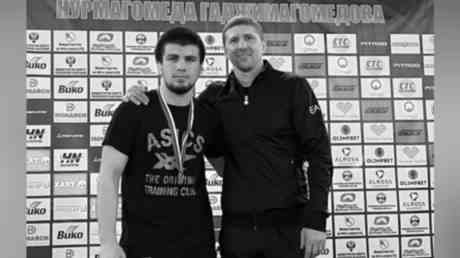 Russischer Wrestler stuerzt beim Bergsteigen in den Tod — Sport