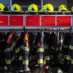 Schnelles Eingreifen der Feuerwehr verhindert Grossbrand in Mehrfamilienhaus JETZT
