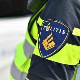Traktor kippt nach Explosion in Sint Laurens um JETZT