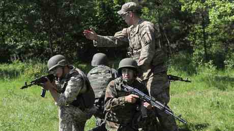 US Veteranen trainieren ukrainische Soldaten trotz Warnungen – New York Times