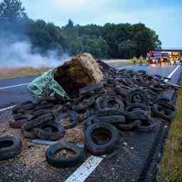 Zusammenstoss mit mehreren Fahrzeugen in der Naehe von Midwolde aufgrund