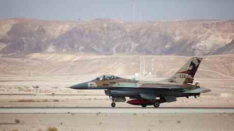 Zwei Zivilisten bei israelischem Luftangriff verletzt – syrisches Militaer —