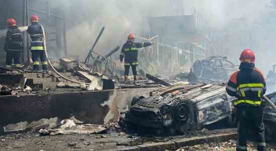 Zwoelf Tote bei russischem Raketenangriff auf die zentralukrainische Stadt Winnyzja
