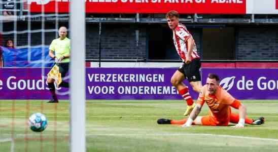 AZ ueberwindet Rekordtor bei Het Kasteel FC Twente hat auch