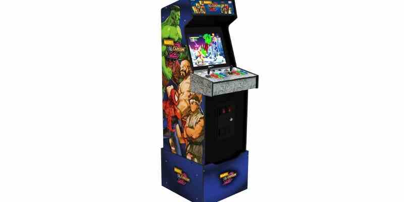 Arcade1Up kuendigt Marvel vs Capcom 2 Cabinet mit acht Spielen