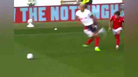 Brasilianischer Premier League Star nach Showboating gepoltert VIDEO — Sport