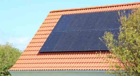 Der reine Online Verkaeufer von Solarzellen fuer Eigenheime kassiert 23 Millionen