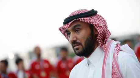 Der saudische Sportminister bestreitet Sportwaesche und bekundet Interesse an der