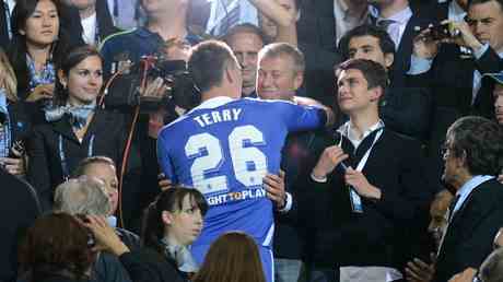 Die Chelsea Legende Terry wuerdigt den „besten Besitzer Abramovich in einem