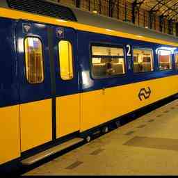 Eine groessere Stoerung stoppt den Zugverkehr rund um Deventer