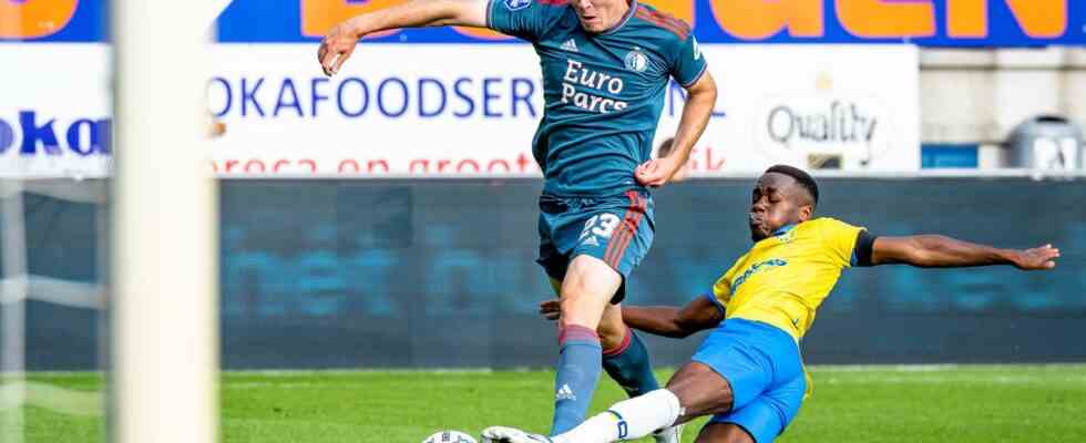 Feyenoord entgeht der zweiten Niederlage in Folge dank Elfmeter in
