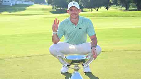 Golfstar kehrt zurueck und gewinnt Preisgeld in Hoehe von 18