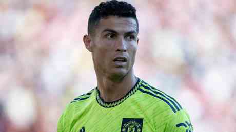 Polizeiaktion gegen Ronaldo nach Zwischenfall mit Kinderfan aufgedeckt VIDEO —