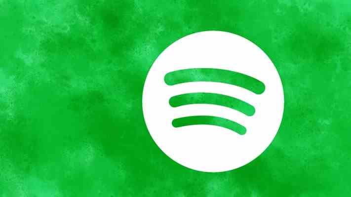 Spotify fordert einige Benutzer auf Reaktions Podcasts in Wiedergabelisten aufzunehmen –