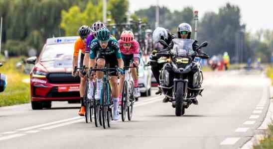 Teunissen uebernimmt Vuelta Fuehrertrikot von Gesink Bennett Sprintsieg in Utrecht