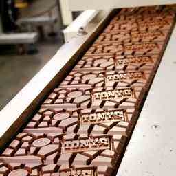 Tonys Chocolonely kann dieses Jahr wegen Salmonellen keine Schokoladenbuchstaben herstellen