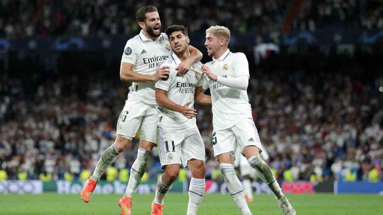 Titelverteidiger Real Madrid steuert auf die nächste Runde der Champions League zu.