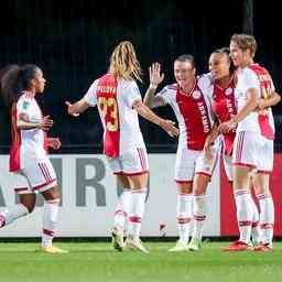 Ajax und Twente starten mit einem klaren Sieg in die