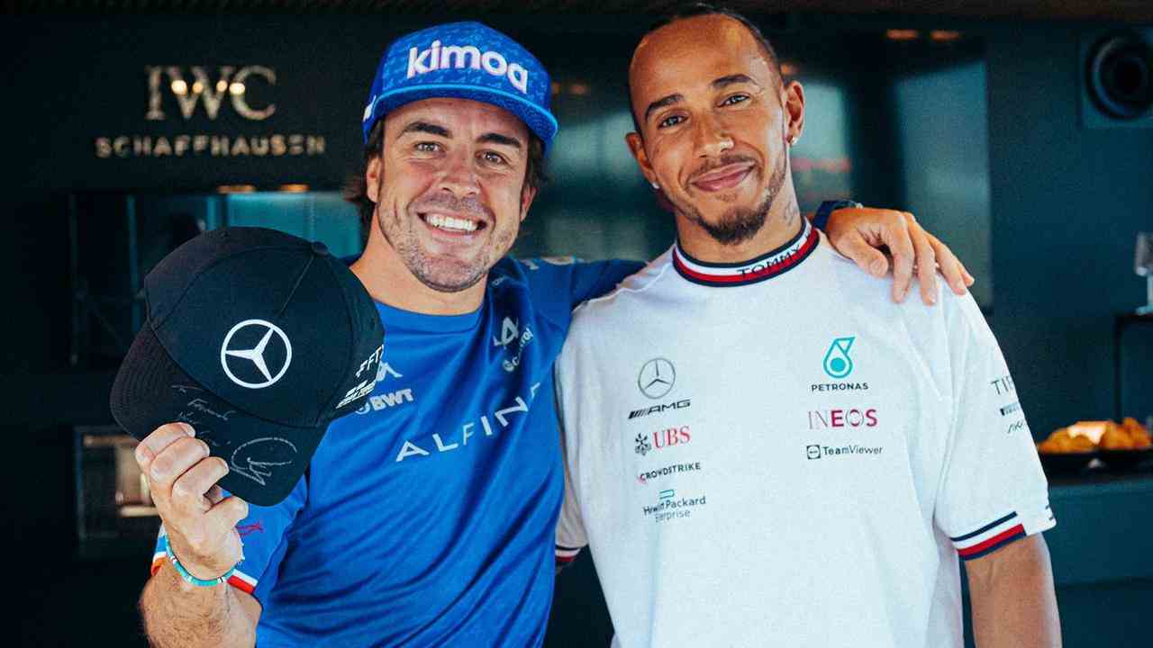 Fernando Alonso und Lewis Hamilton in Zandvoort.