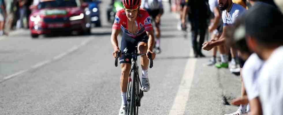 Arensman Soli in der Koenigsetappe der Vuelta zum ersten Sieg in
