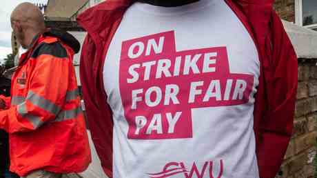 Britische Gewerkschaften setzen Streiks aus Respekt vor der verstorbenen Koenigin