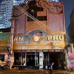 Karaoke Bar Besitzer in Vietnam nach Brand festgenommen bei dem 32 Menschen